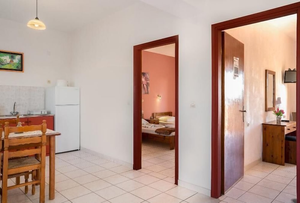 Antonis Apartments 6/50