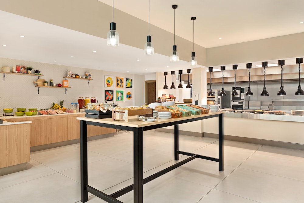 Holiday Inn Birmingham Airport 33/49