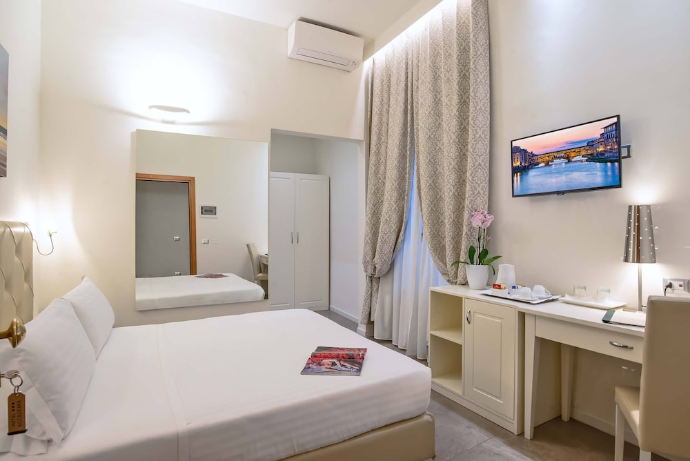 Hotel Accademia 17/56