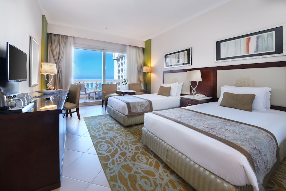 Family, Queen and Twin Beds, Sea Front