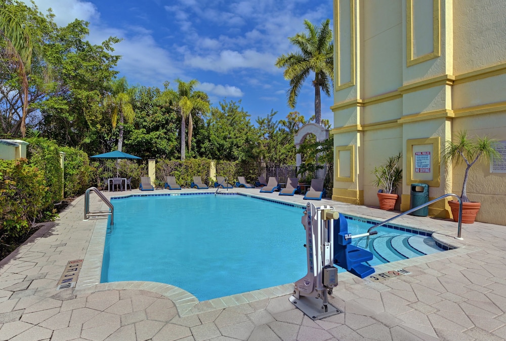 Hampton Inn Palm Beach Gardens 25/42