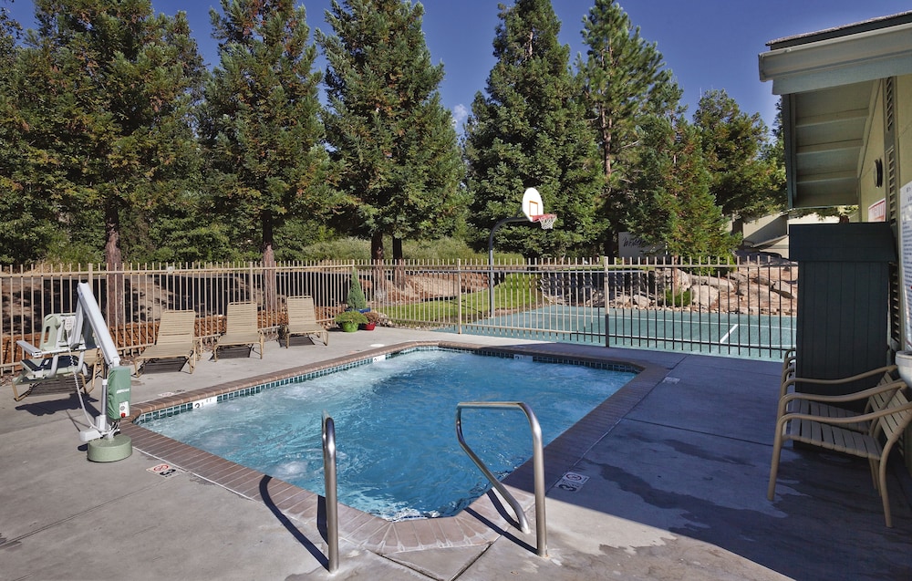 Worldmark Bass Lake 9/55