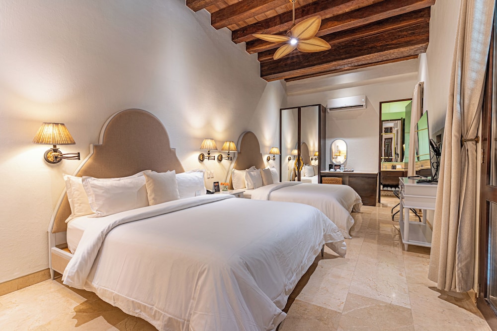 غرفة سوبيريور بسريرين كينج، Capellan de Getsemani 5/9