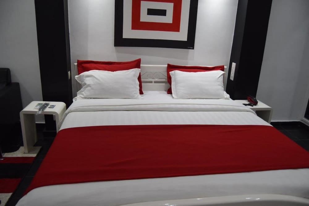 Miliet Hotel 11/30