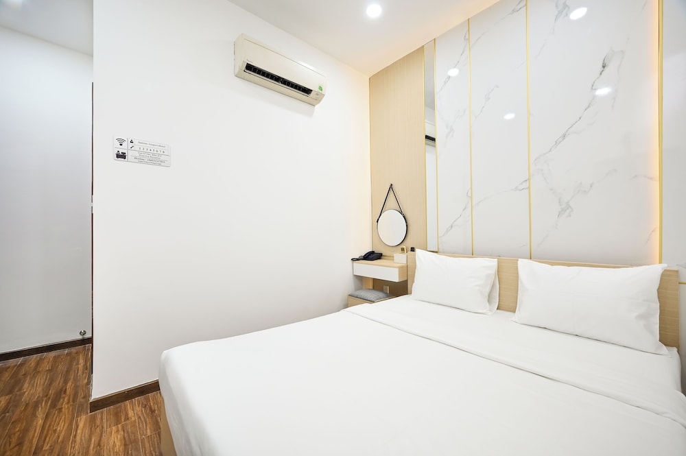 Sunrise Airport Hotel 31/51