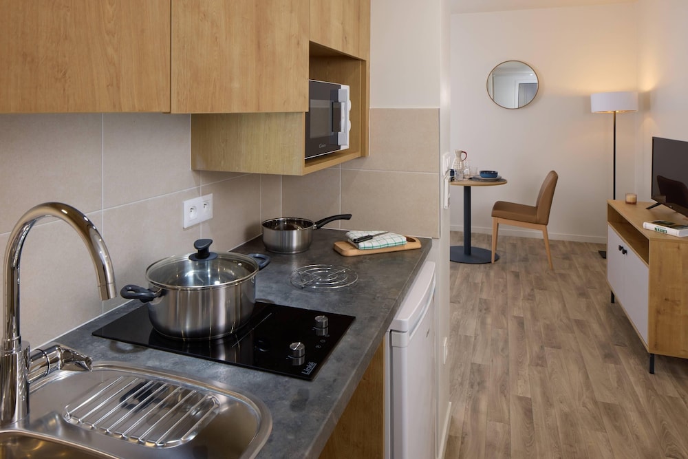 Quality Aparthotel Cholet 28/32