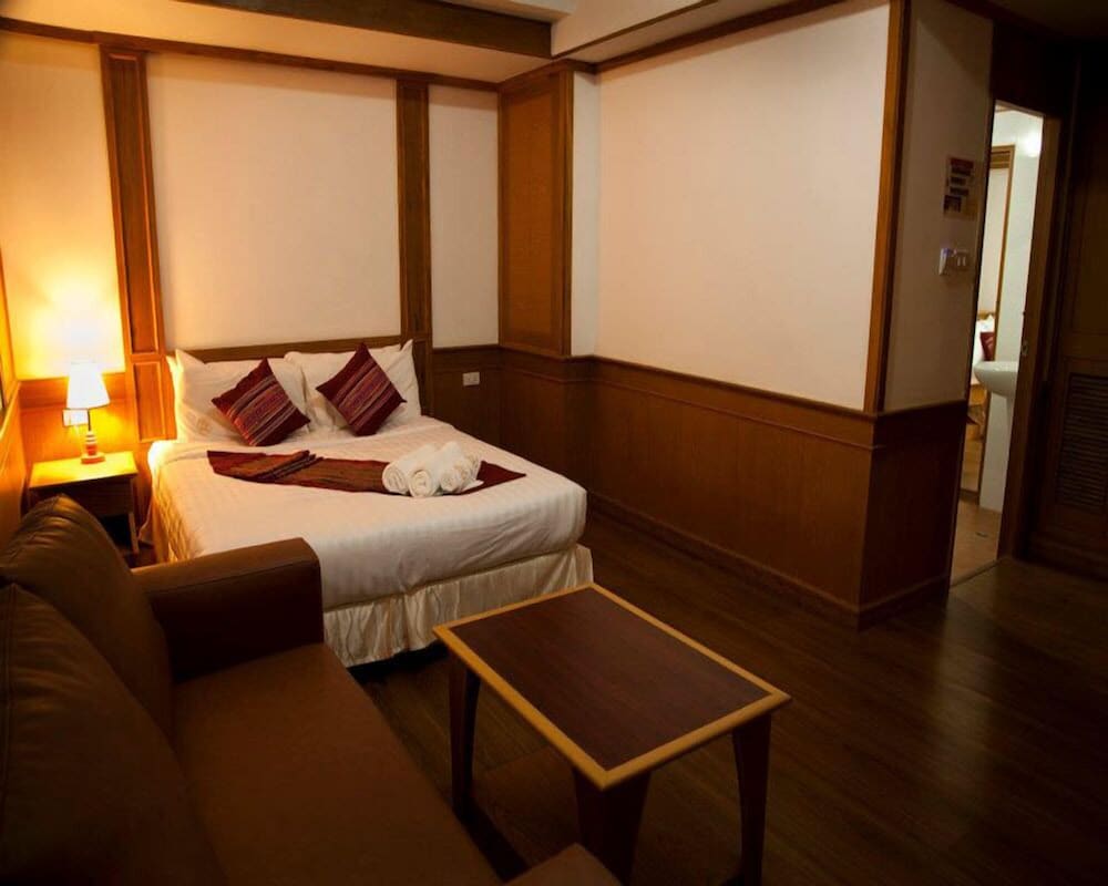Zaza Hotel 11/49