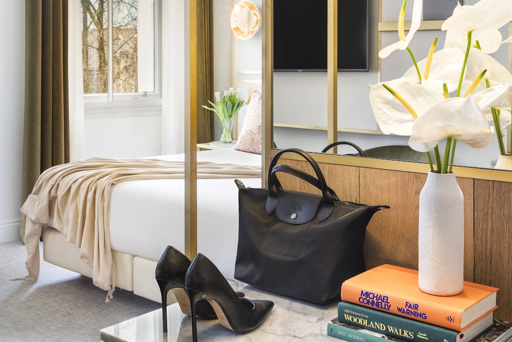 Melia London Kensington Member of Melia Collection 72/93