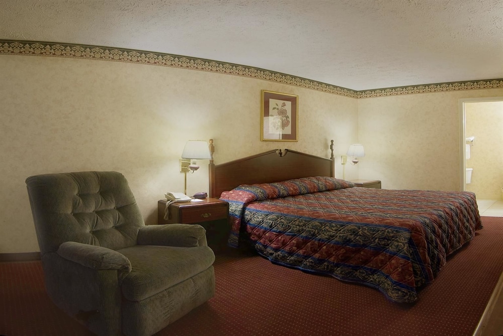 Americas Best Value Inn & Suites Mt. Pleasant 3/28