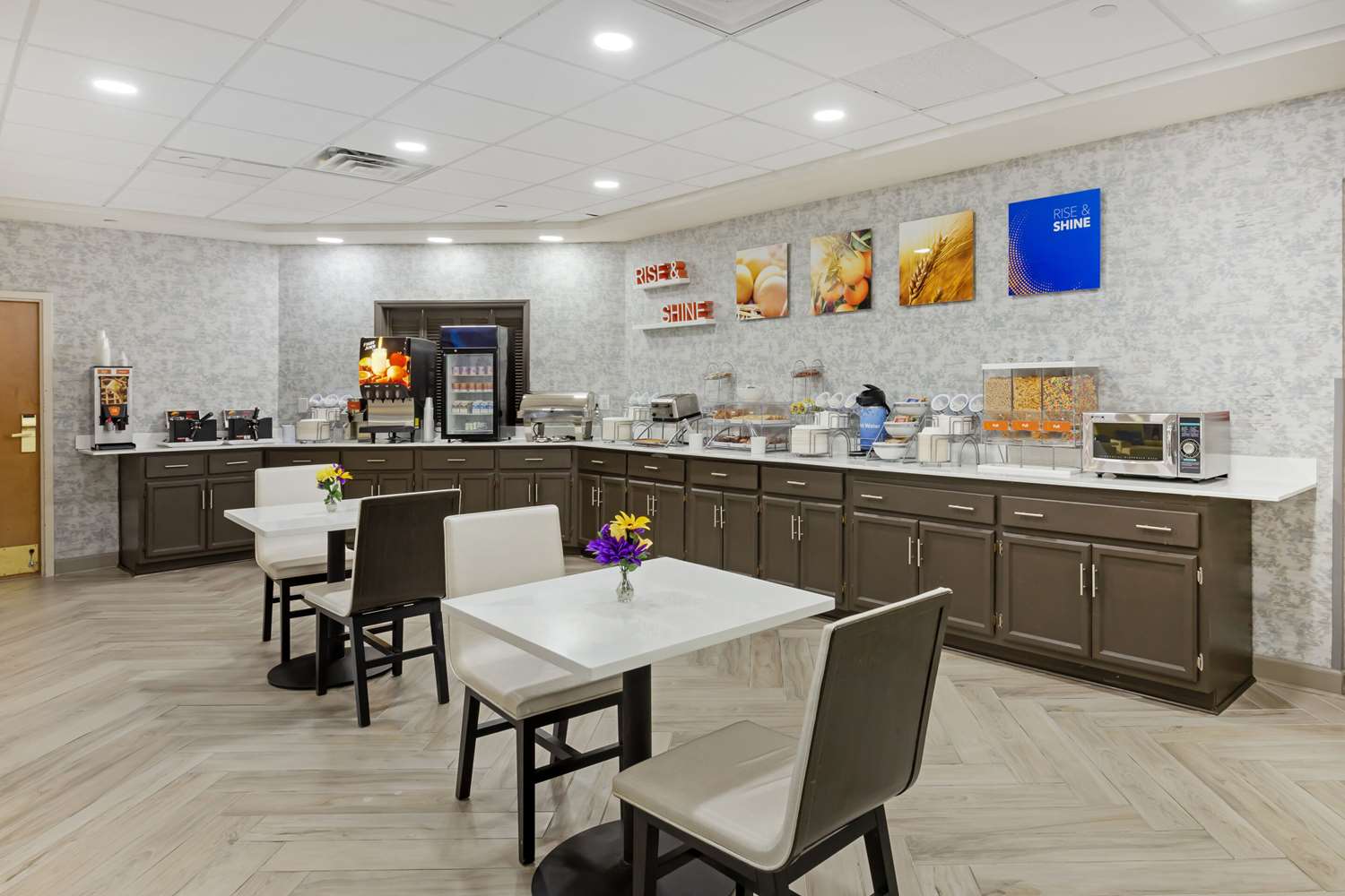 Comfort Inn and Suites Greenville 32/40