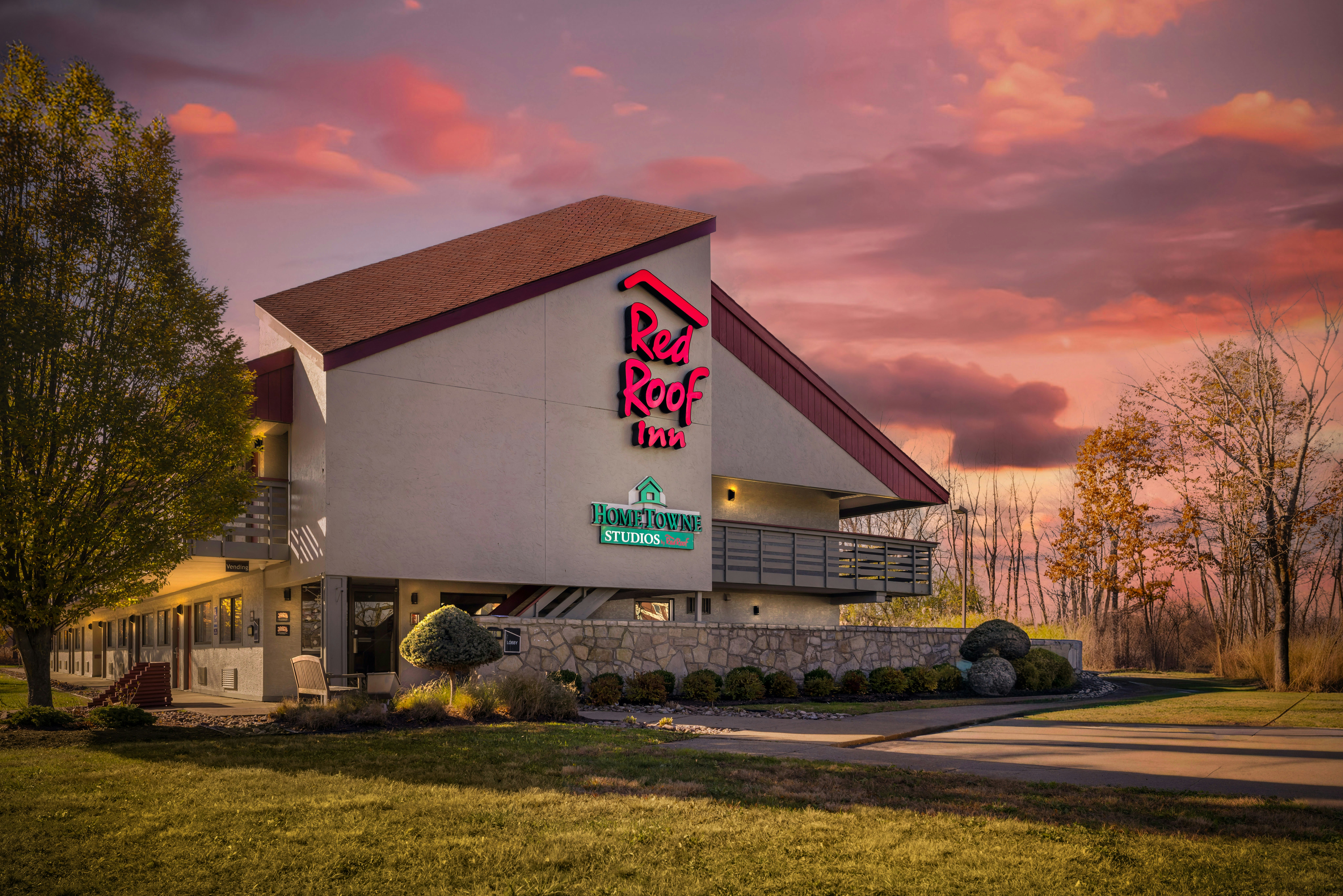 Red Roof Inn Buffalo Niagara Airport in Bowmansville - NY