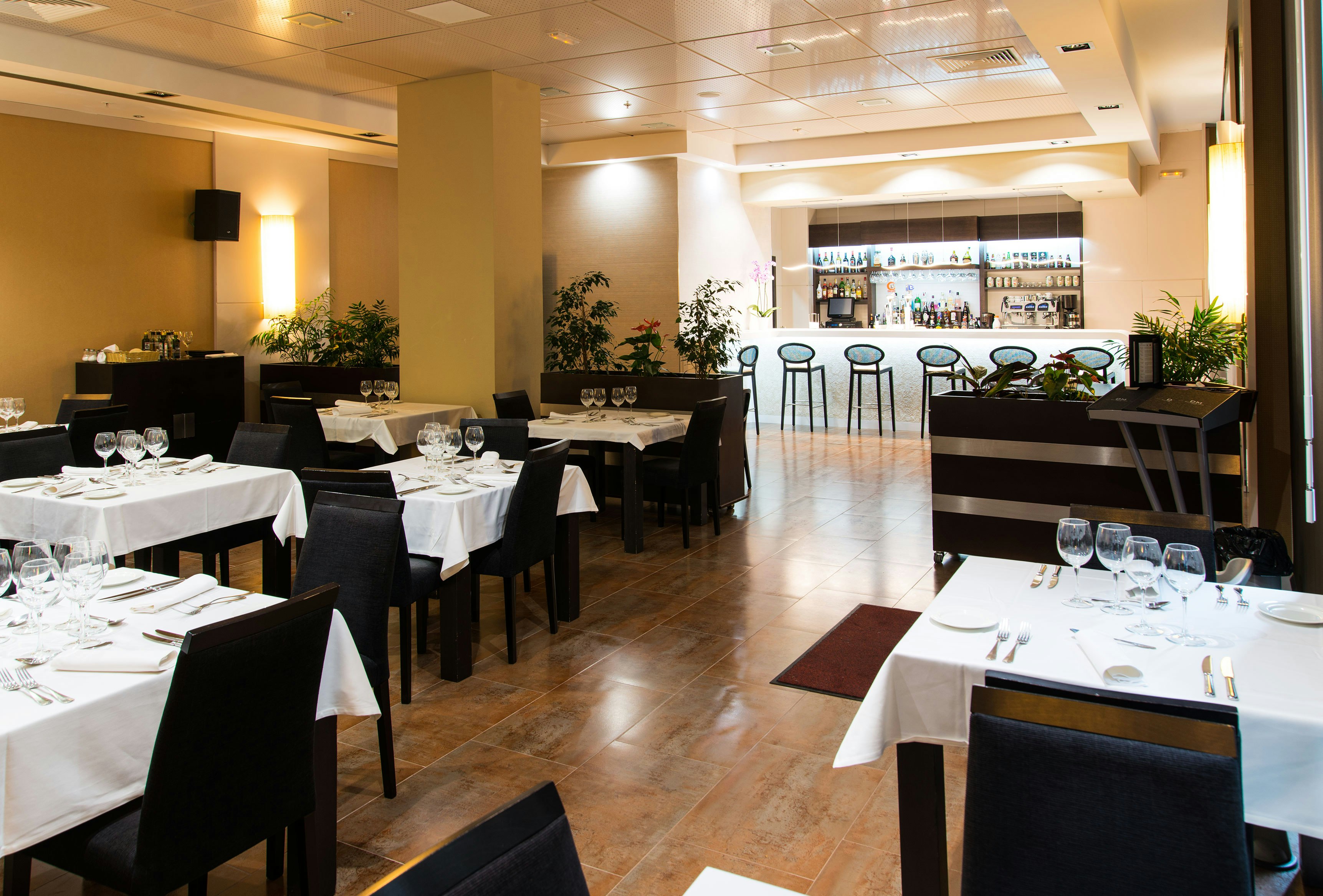 Gran Hotel Don Manuel 39/56