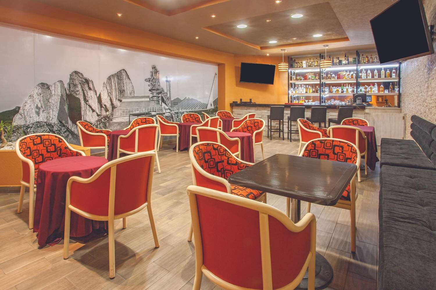 restaurant cafeteria