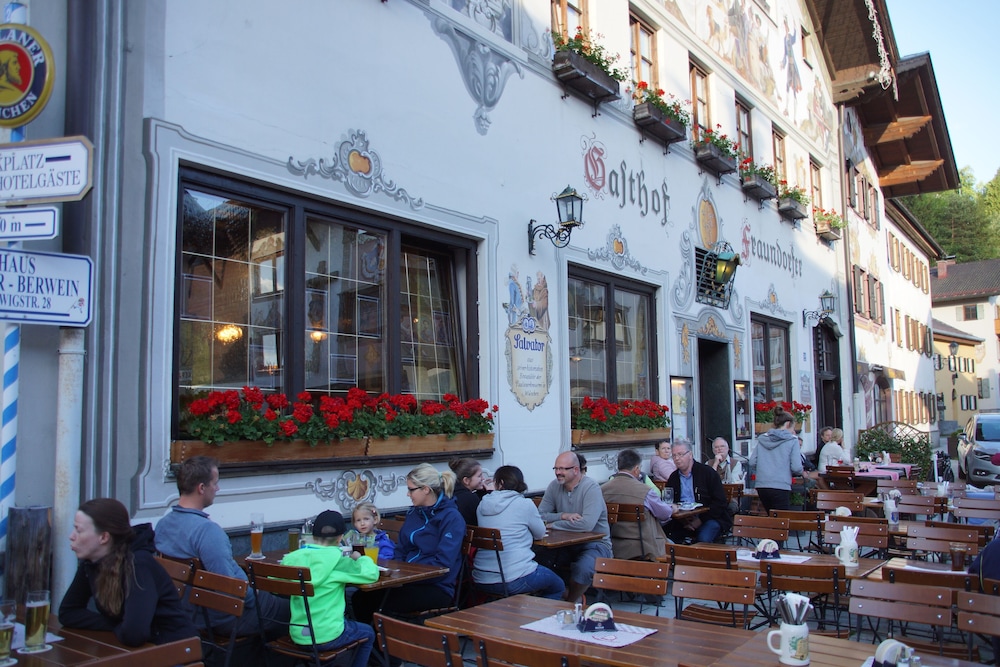 Hotel and Gasthof Fraundorfer 33/50