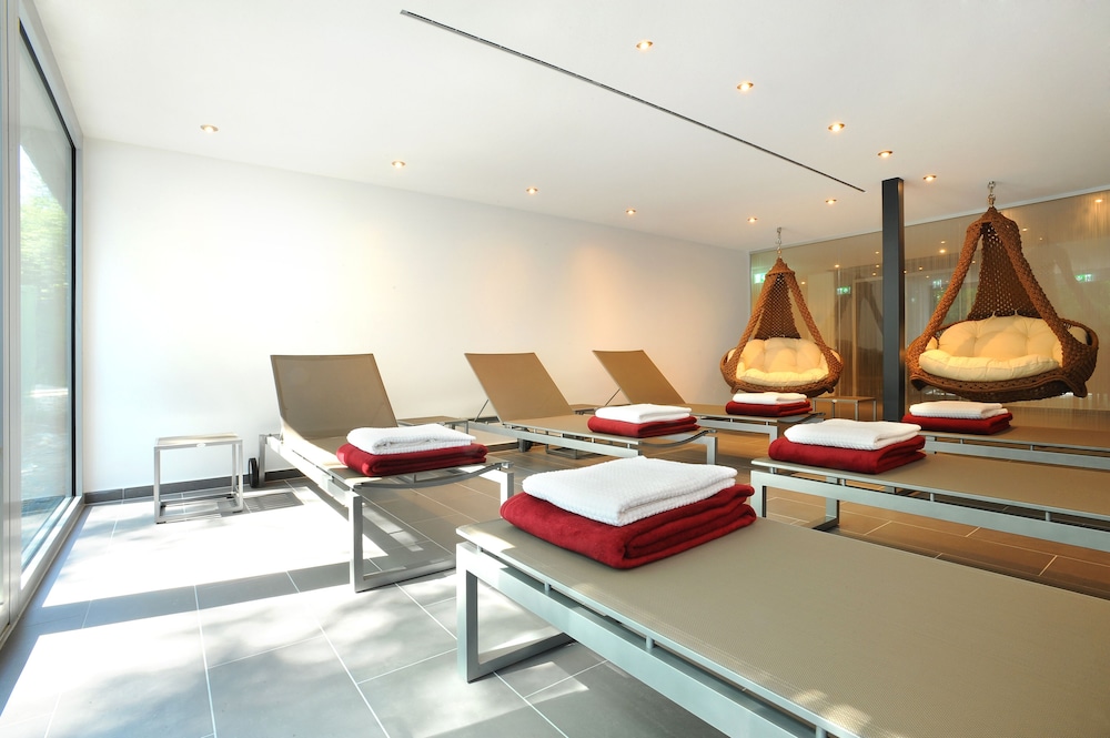 Schlosshotel Monrepos 53/62