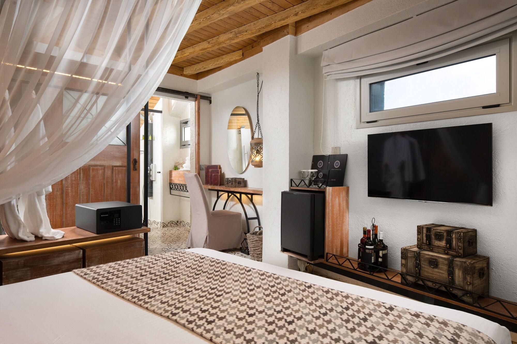 Deluxe, Double Bed, No Balcony, Accessible