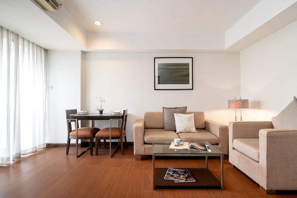 Lily Hotel Bangkok 33/50