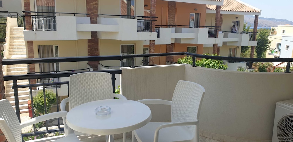 Chrispy Waterpark Resort 45/66