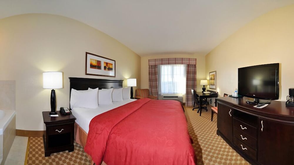 Country Inn & Suites by Radisson, Conway, AR 7/36