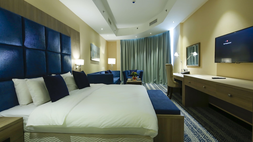 The Castle Premium Hotel 9/45