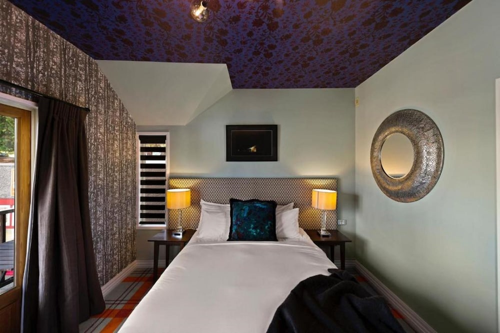 Dairy Private Luxury Hotel 26/81