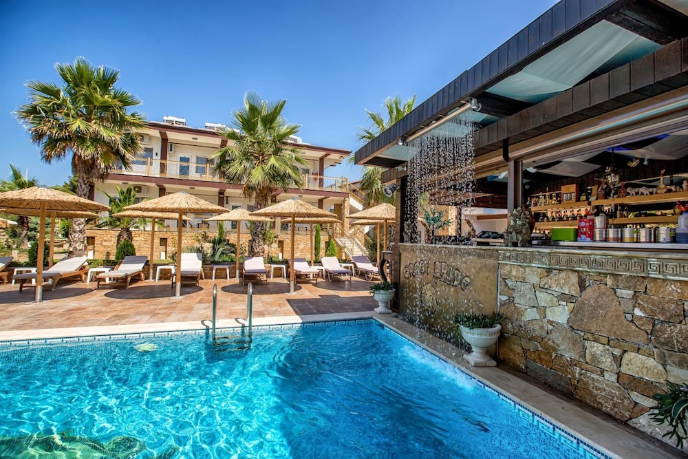 Villa Ellada Pride 32/33