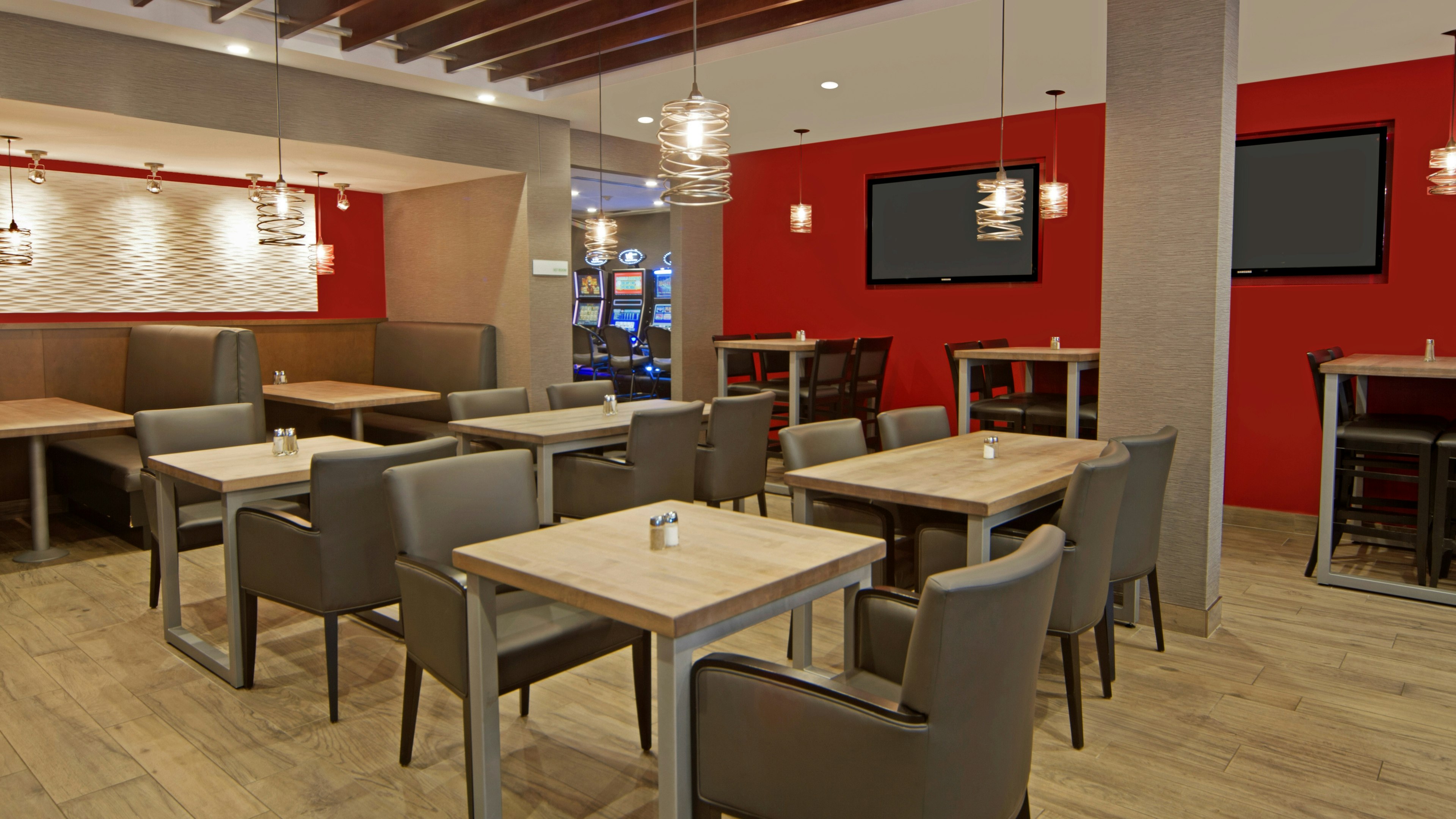 Holiday Inn Calgary- Airport 48/65