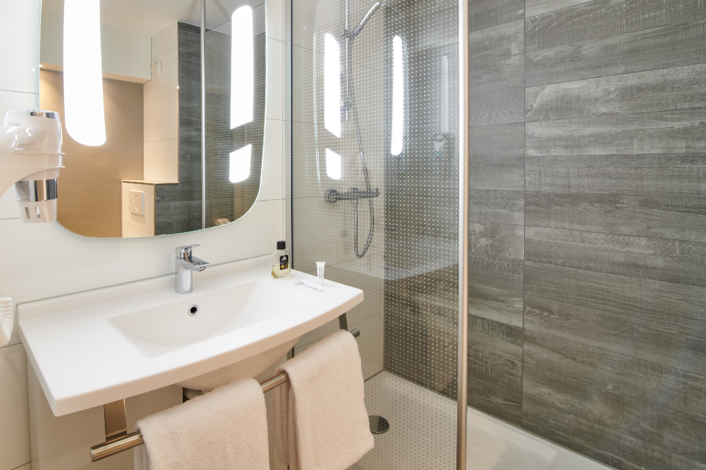 Renovated, Superior, Twin Beds
