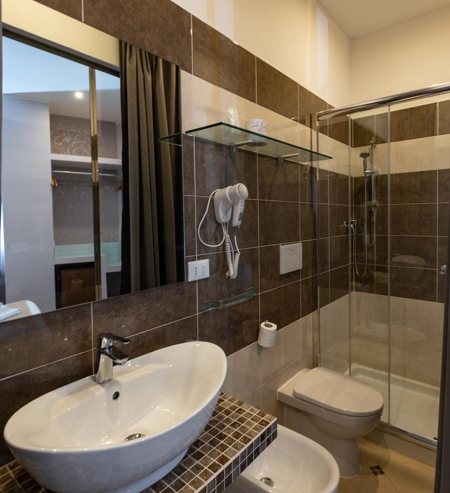 Hotel Moderno 40/50