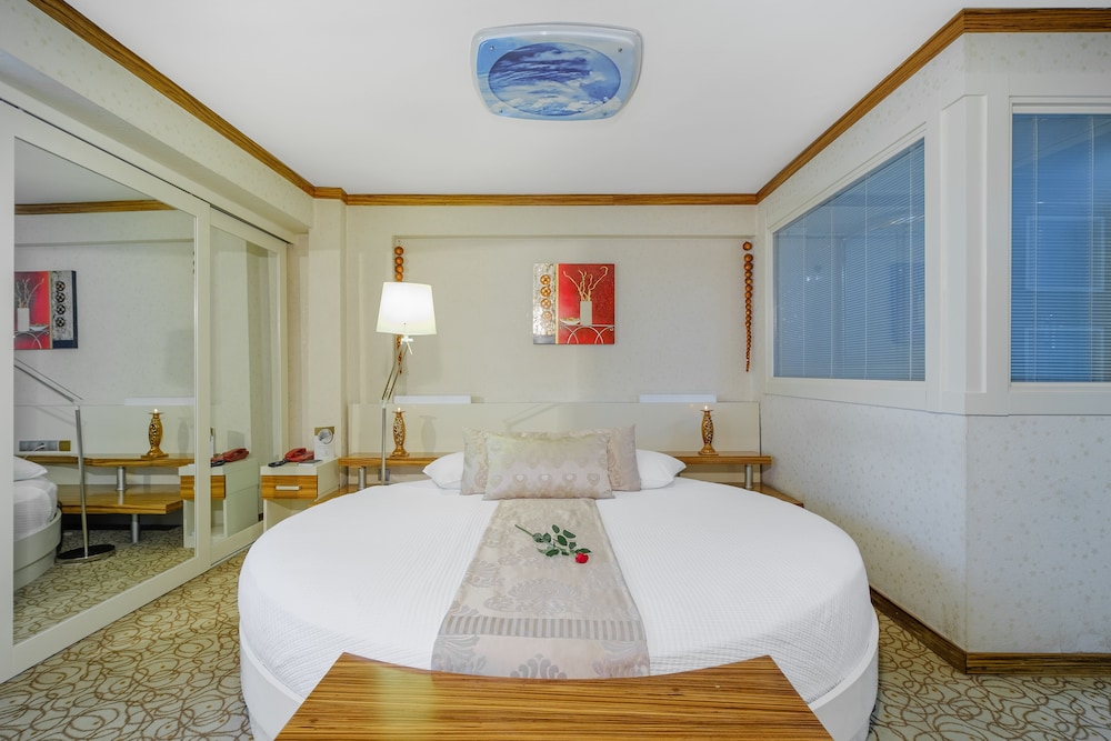 Oglakcioglu Park Boutique Hotel 45/71