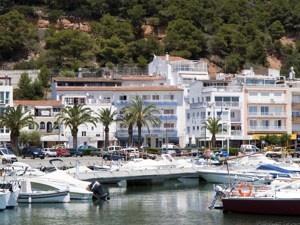 Hotel Les Illes 41/50