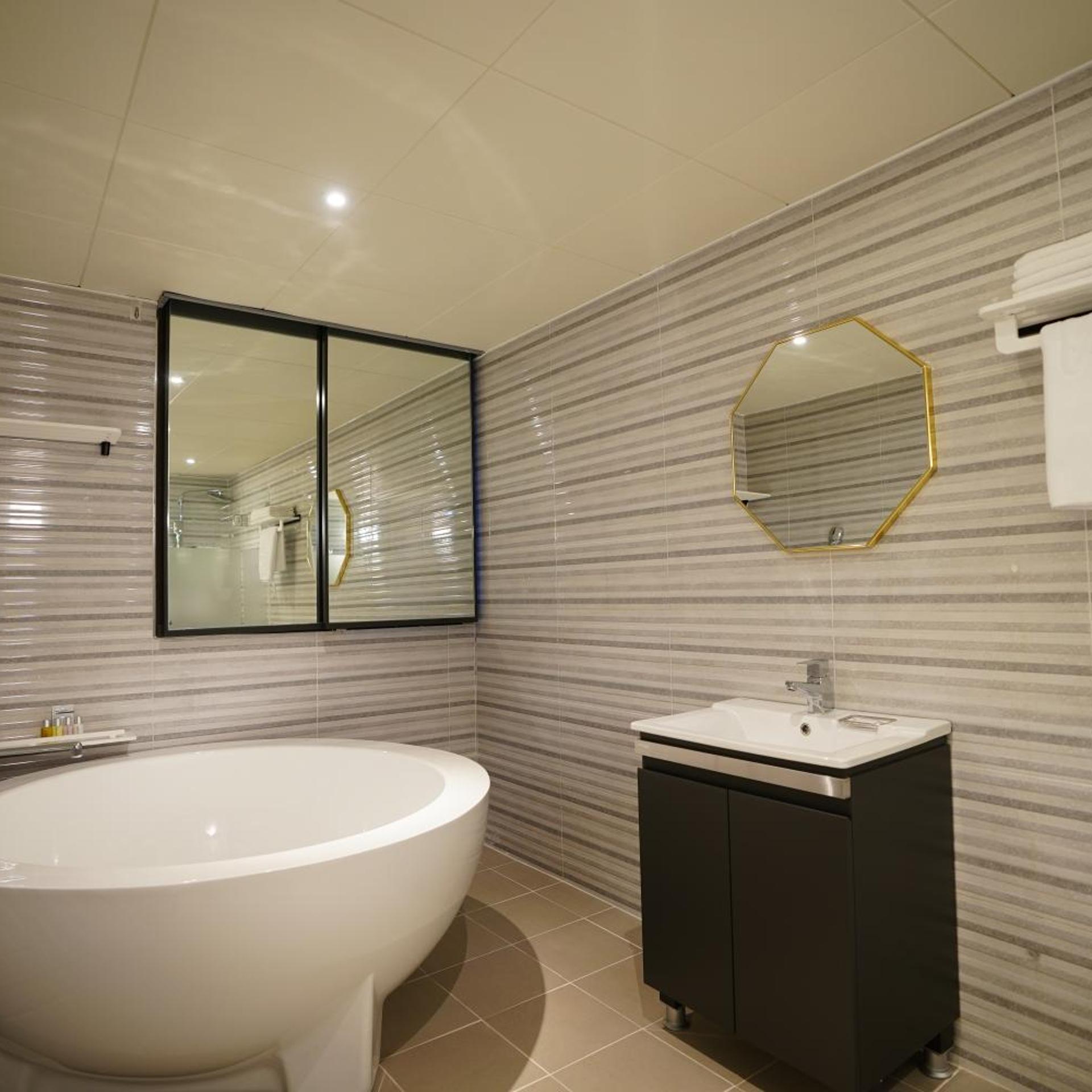 Dongdaemun Saturn Hotel 43/46