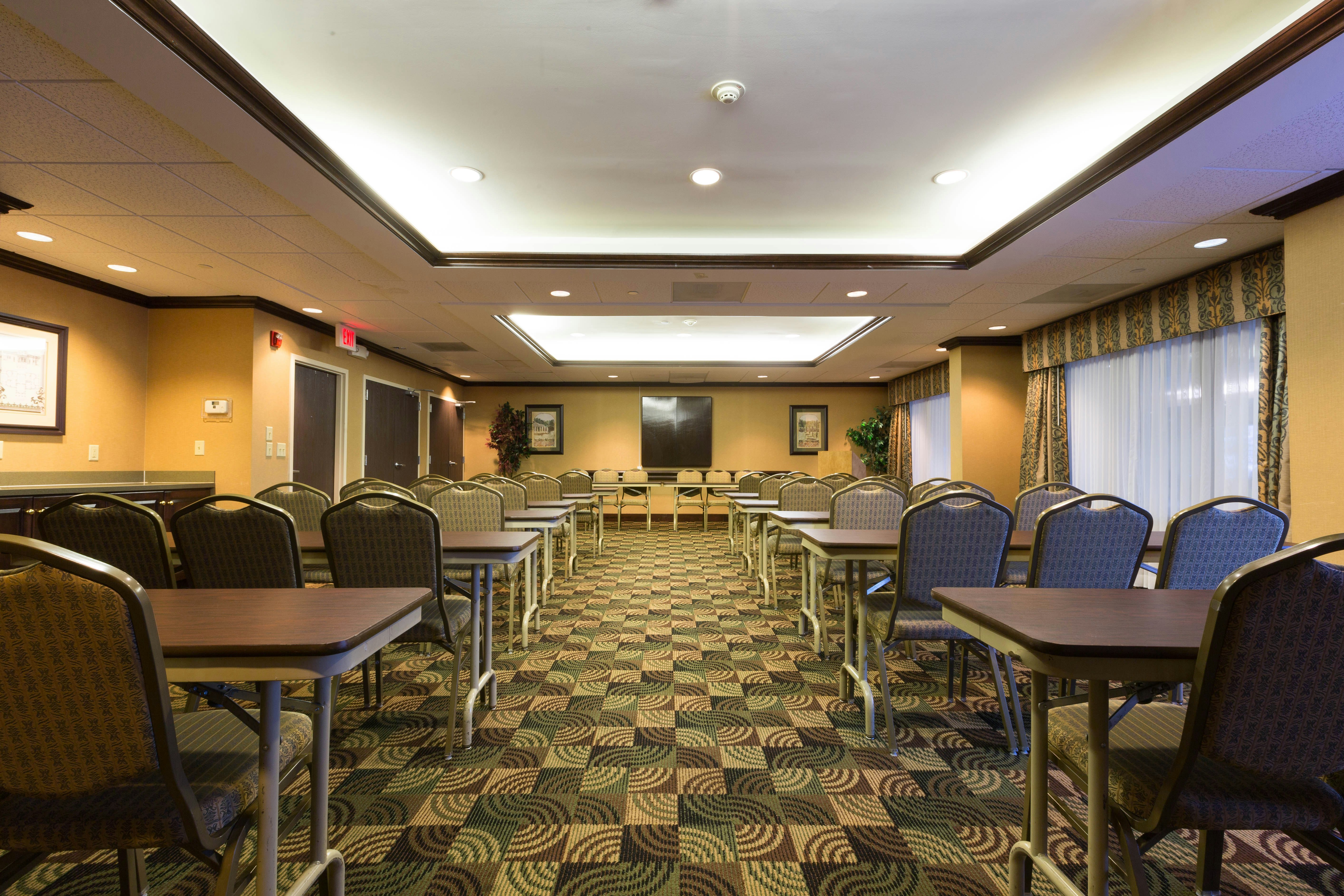 Hampton Inn Washington, NC 26/28