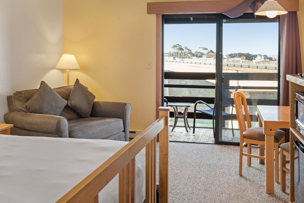 Harbor Lite Lodge 25/50