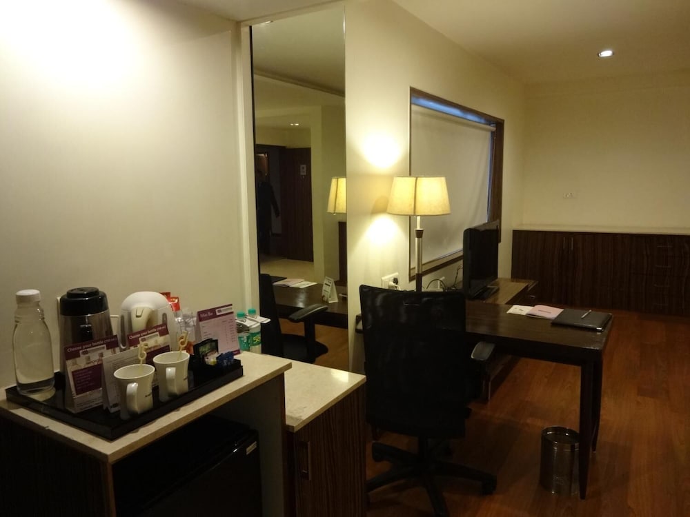 Minerva Grand Banjara 24/33