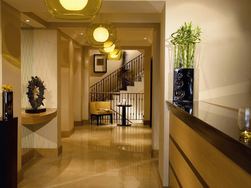 The Lowndes London – A Jumeirah Partner Hotel 9/46