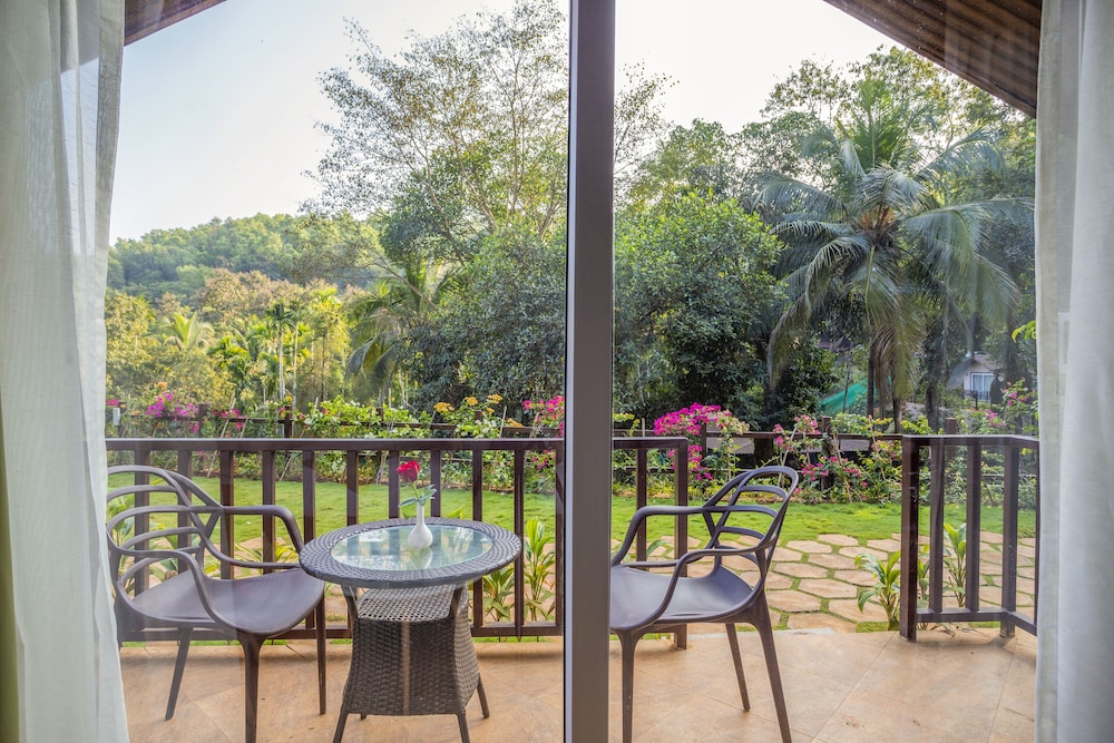 Stone Wood Nature Resort 22/43