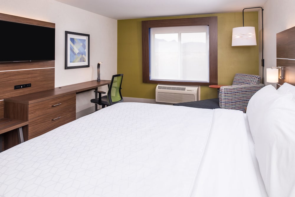 Holiday Inn Express Sierra Vista 21/76