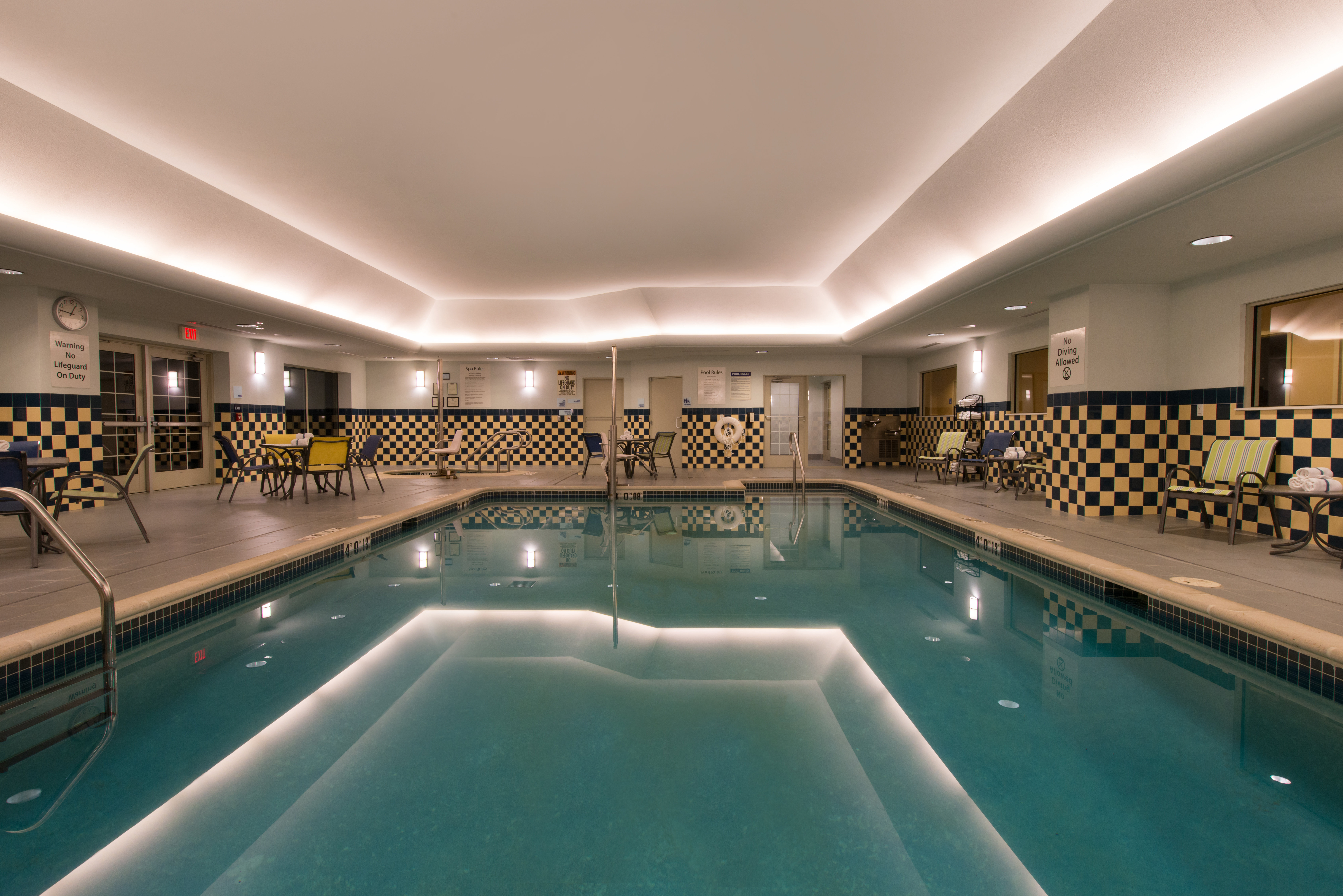 Holiday Inn Express Hotel And Suites Scranton 38/69