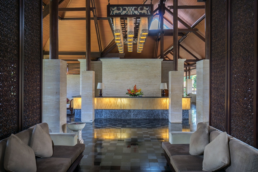 Grand Balisani Suites Hotel 9/71