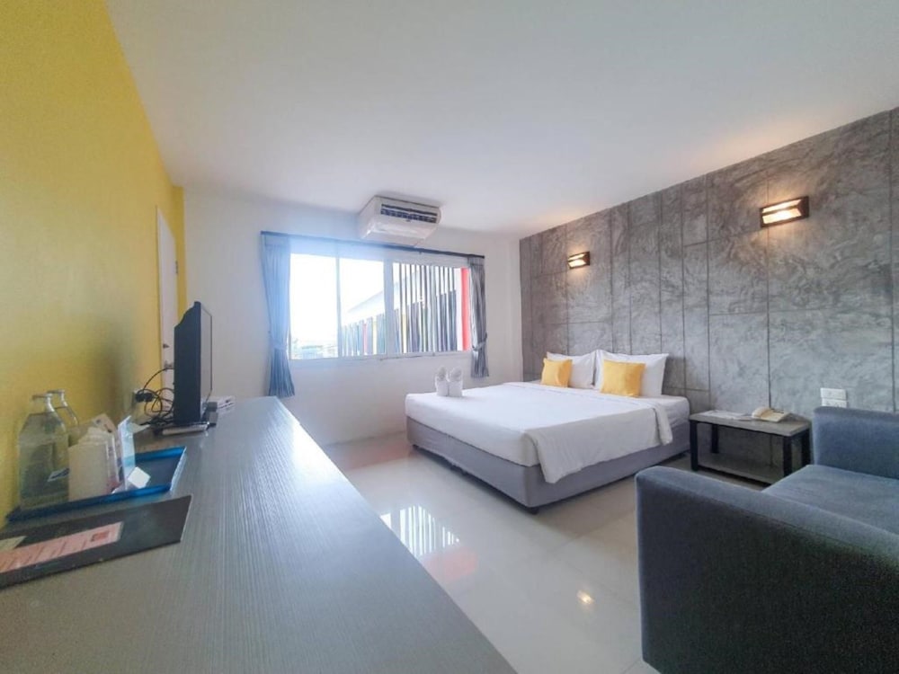 Bun Hotel 11/55