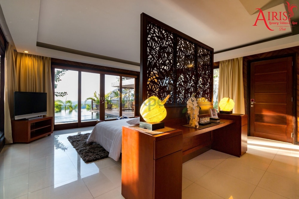 Aisis Luxury Villas And Spa 37/45