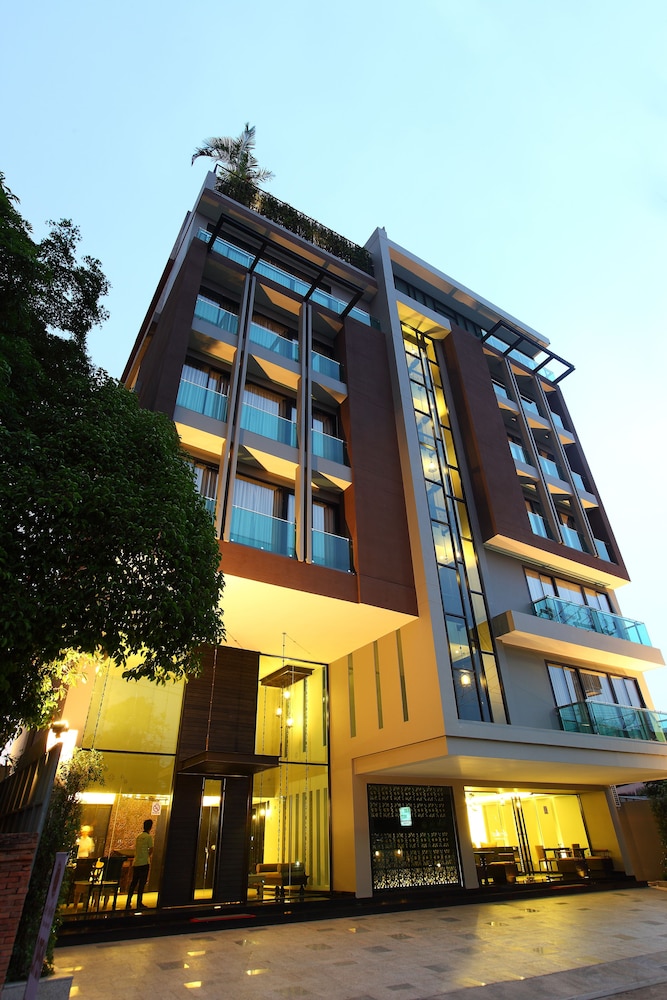 De Chai Oriental Nimman in CHIANG MAI