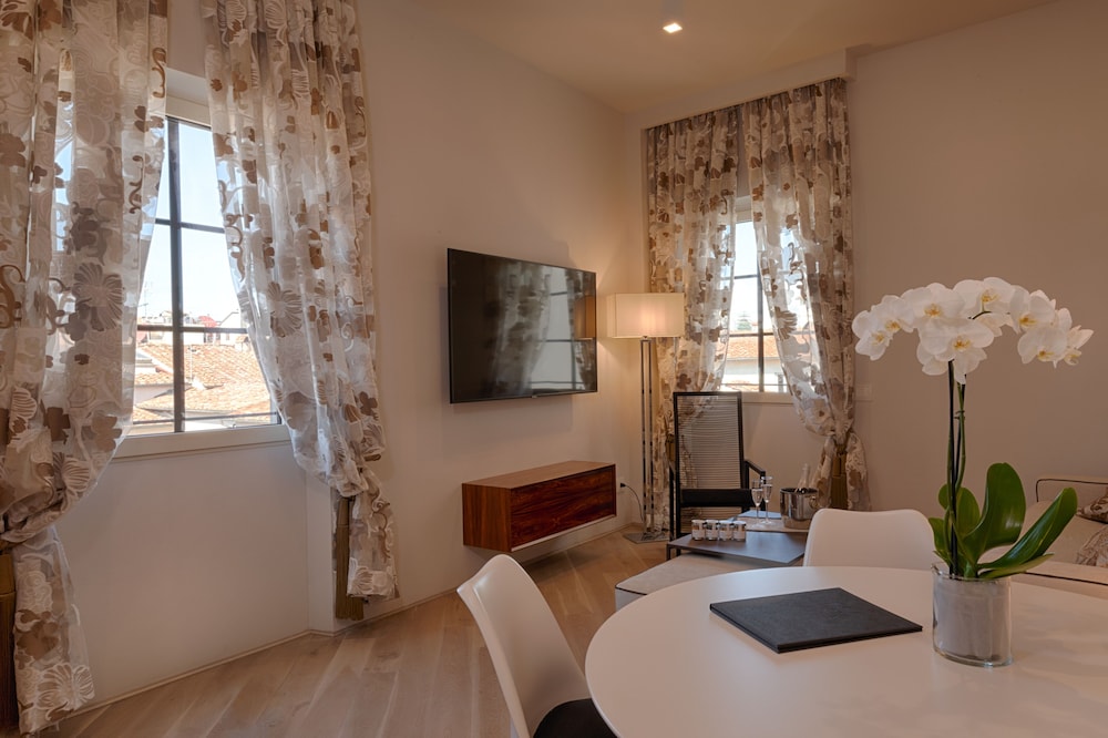 Donati Luxury Tower 35/50