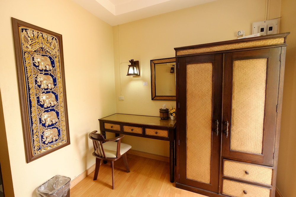 Piya Guesthouse 18/57
