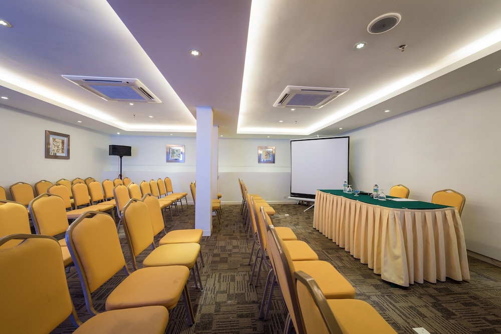 Hotel Sentral Georgetown 17/25