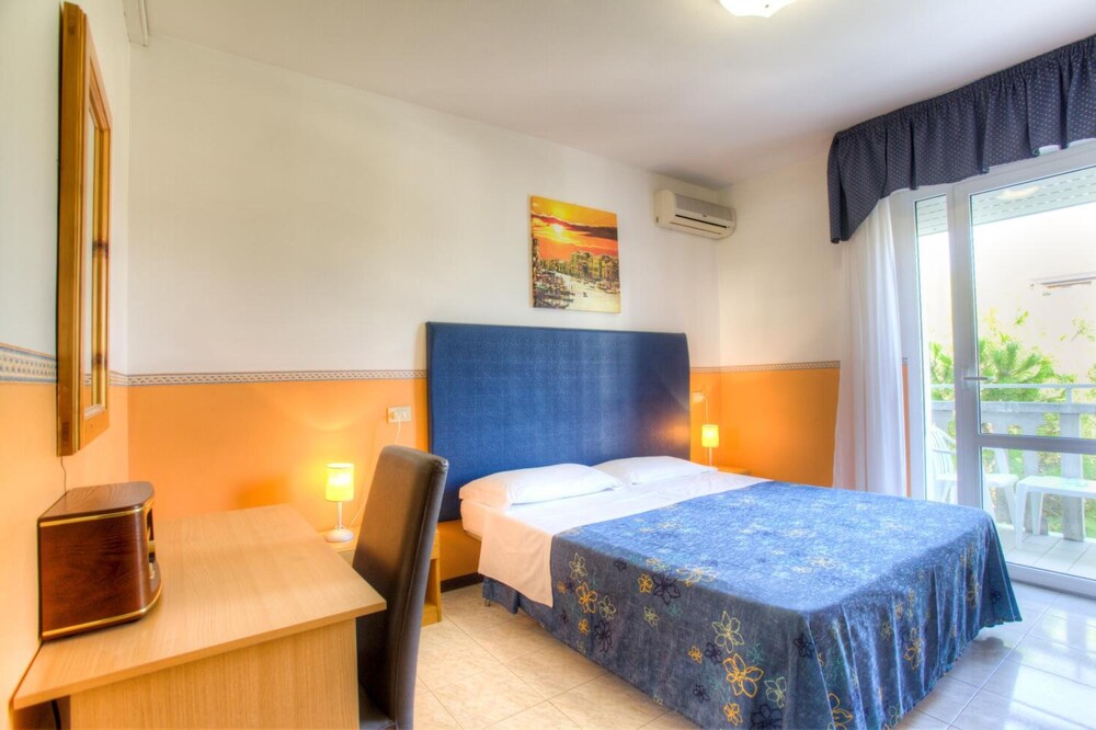 Danubio Hotel 6/33