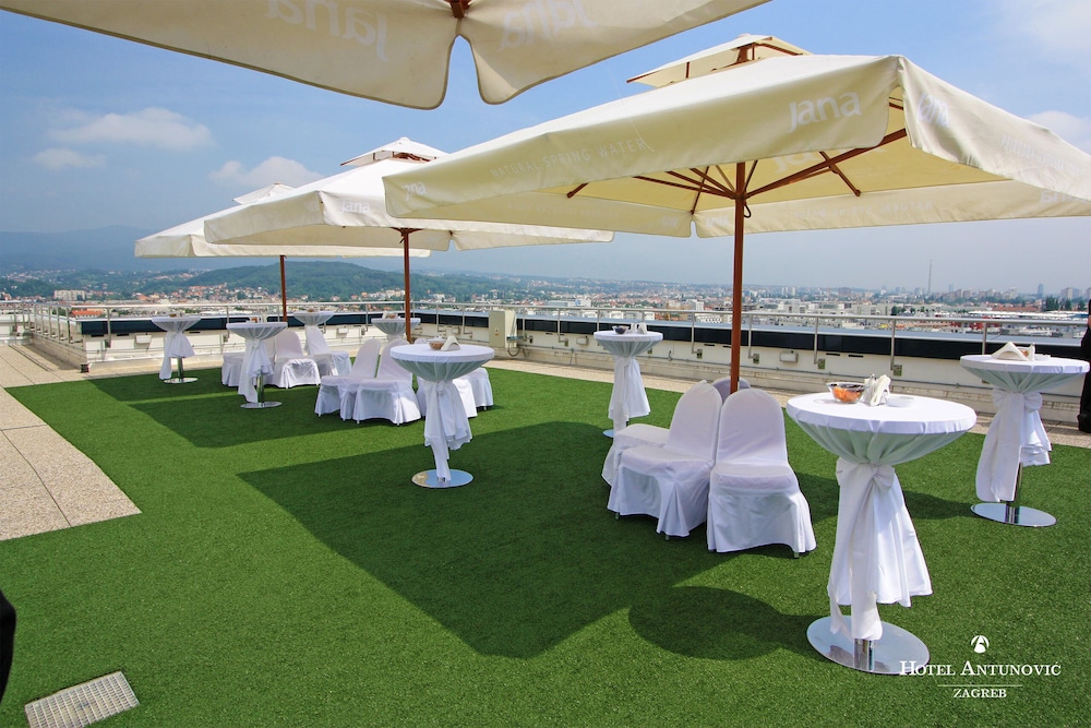 Antunovic Hotel 45/50