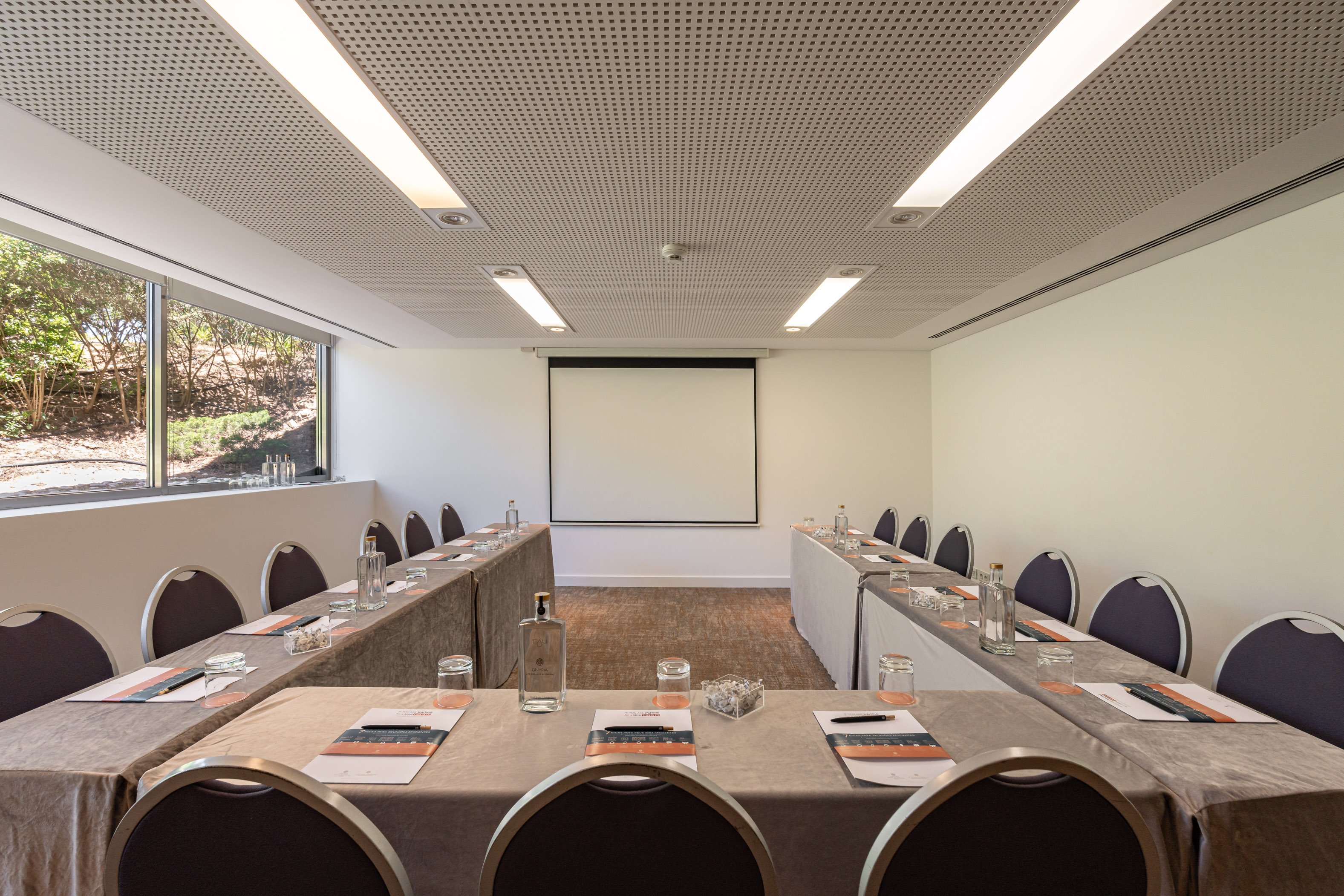 Onyria Marinha Boutique Hotel 57/65