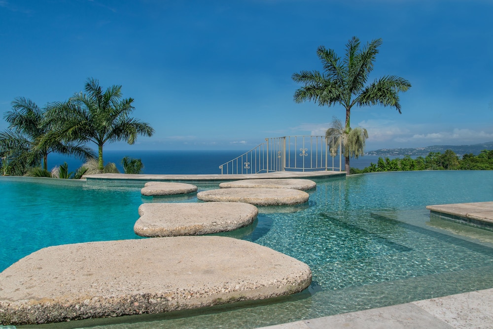Silent Waters Villa 32/40